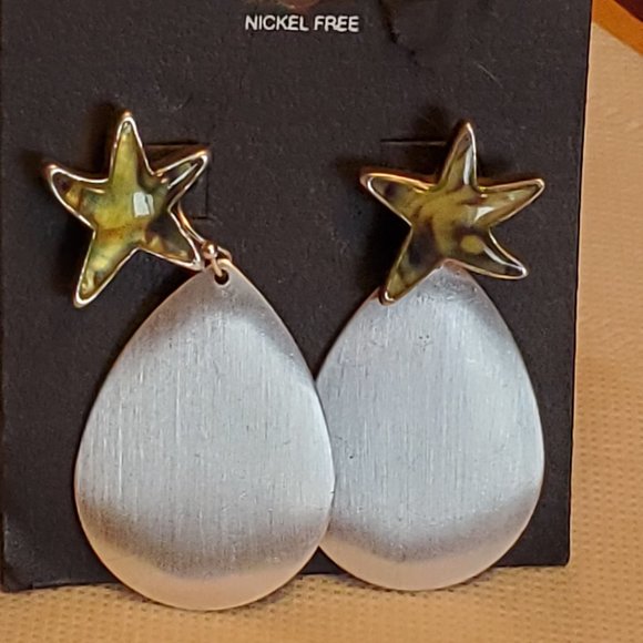 2 Pair Silver Tone Earrings Star Stud Teardrop